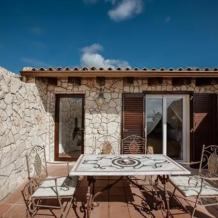 Palazzo Giunta - Porta Marina Ortigia 3* 시라쿠사