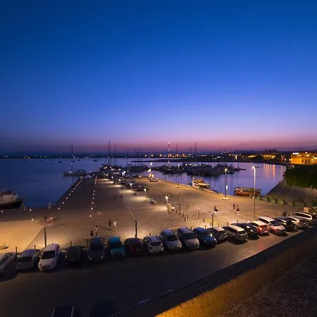 Palazzo Giunta - Porta Marina Ortigia 3* Syrakuzy