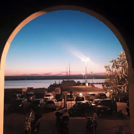 Palazzo Giunta - Porta Marina Ortigia 3* Syrakuzy