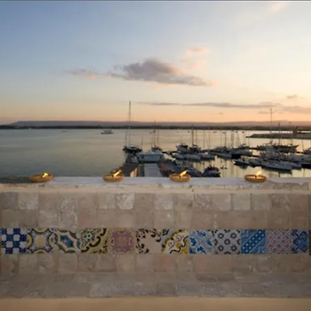 Nocleg ze śniadaniem Palazzo Giunta - Porta Marina Ortigia