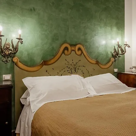Palazzo Giunta - Porta Marina Ortigia فندق مبيت وإفطار 3*